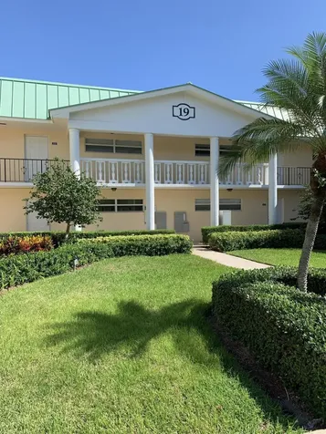 19 Colonial Club Drive Boynton Beach FL 33435