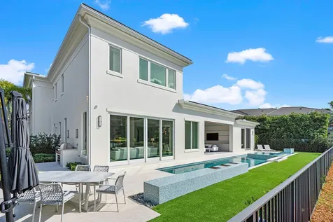 148 Thatch Palm Cove Boca Raton FL 33432