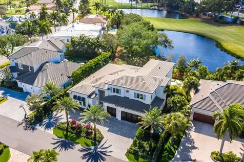 148 Thatch Palm Cove Boca Raton FL 33432