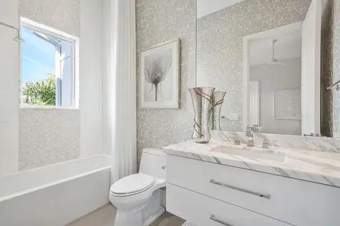 148 Thatch Palm Cove Boca Raton FL 33432