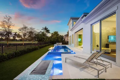 148 Thatch Palm Cove Boca Raton FL 33432