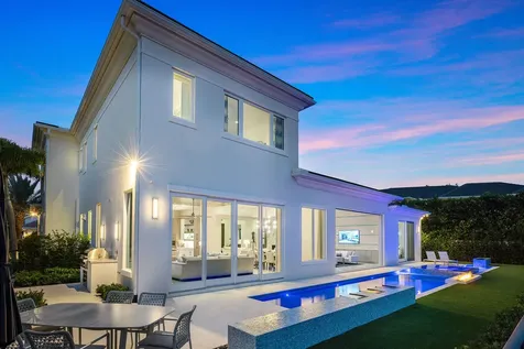 148 Thatch Palm Cove Boca Raton FL 33432