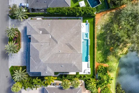 148 Thatch Palm Cove Boca Raton FL 33432