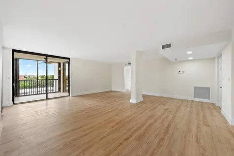 19800 Sandpointe Bay Drive Tequesta FL 33469