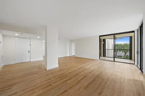 19800 Sandpointe Bay Drive Tequesta FL 33469