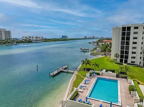19800 Sandpointe Bay Drive Tequesta FL 33469