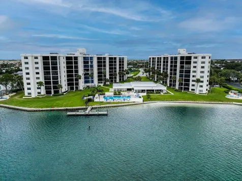 19800 Sandpointe Bay Drive Tequesta FL 33469