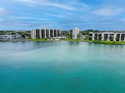 19800 Sandpointe Bay Drive Tequesta FL 33469