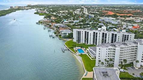 19800 Sandpointe Bay Drive Tequesta FL 33469