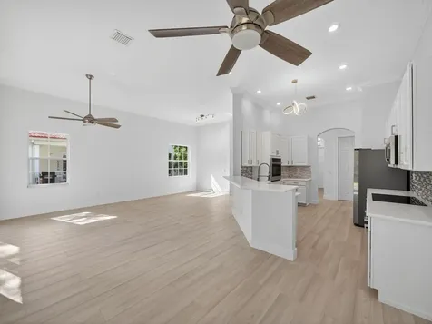 1622 Nature Court Palm Beach Gardens FL 33410