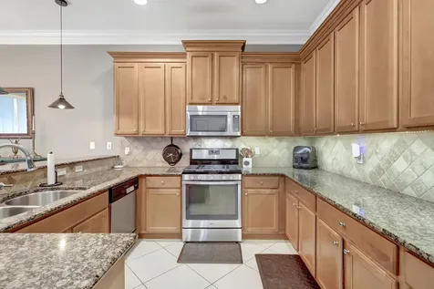 6099 Nw Helmsdale Way Port Saint Lucie FL 34983
