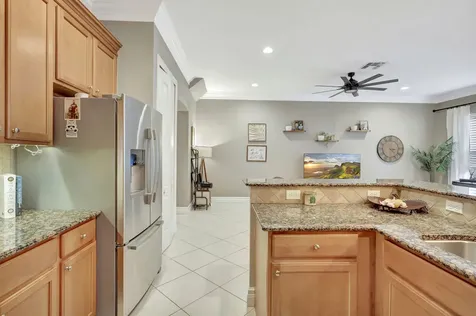 6099 Nw Helmsdale Way Port Saint Lucie FL 34983