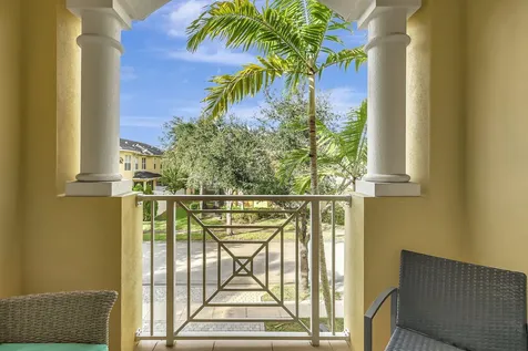 6099 Nw Helmsdale Way Port Saint Lucie FL 34983