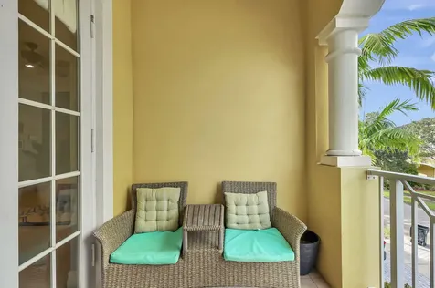 6099 Nw Helmsdale Way Port Saint Lucie FL 34983