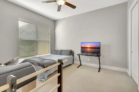 6099 Nw Helmsdale Way Port Saint Lucie FL 34983