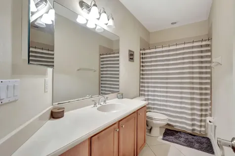 6099 Nw Helmsdale Way Port Saint Lucie FL 34983