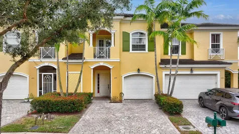 6099 Nw Helmsdale Way Port Saint Lucie FL 34983