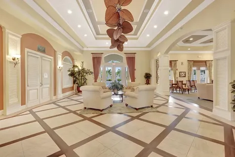 6099 Nw Helmsdale Way Port Saint Lucie FL 34983