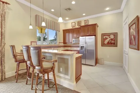6099 Nw Helmsdale Way Port Saint Lucie FL 34983