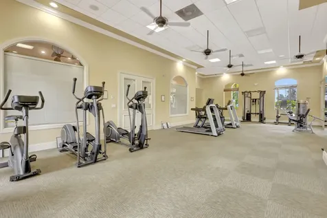 6099 Nw Helmsdale Way Port Saint Lucie FL 34983