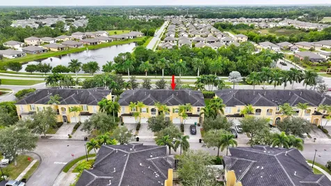 6099 Nw Helmsdale Way Port Saint Lucie FL 34983