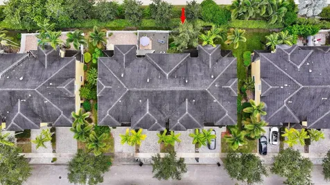 6099 Nw Helmsdale Way Port Saint Lucie FL 34983