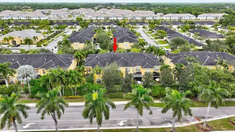 6099 Nw Helmsdale Way Port Saint Lucie FL 34983