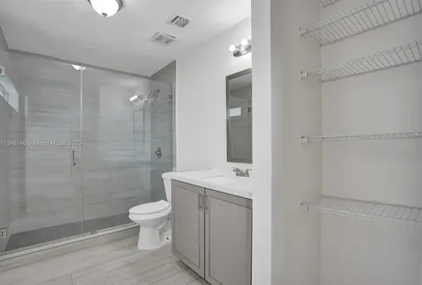 930 N 14 Court Hollywood FL 33020