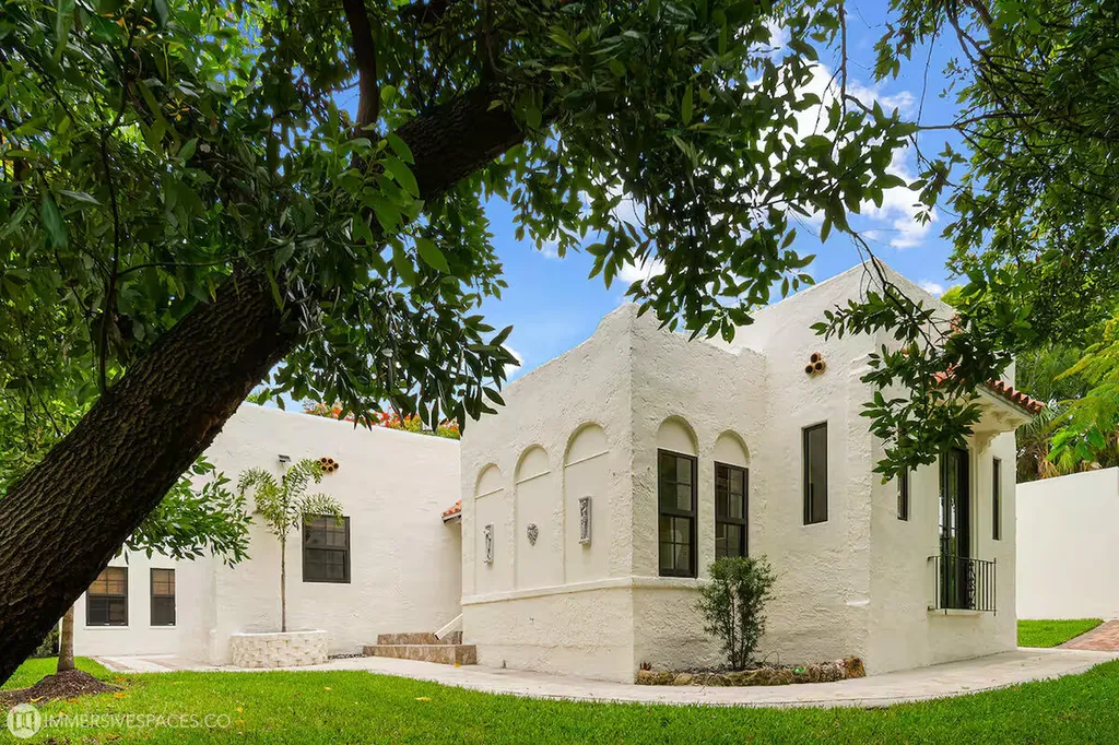 828 35th Street West Palm Beach FL 33407