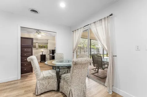 669 Sw 3rd Street Boca Raton FL 33486