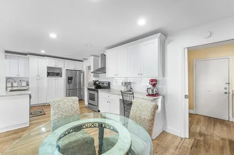 669 Sw 3rd Street Boca Raton FL 33486