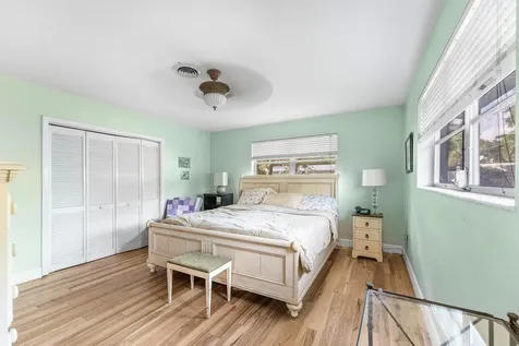 669 Sw 3rd Street Boca Raton FL 33486