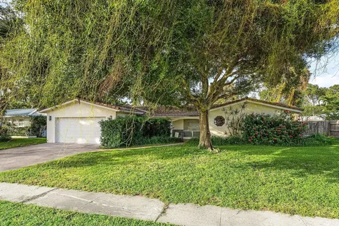 669 Sw 3rd Street Boca Raton FL 33486