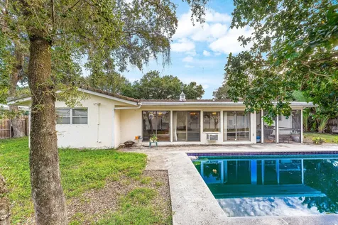 669 Sw 3rd Street Boca Raton FL 33486