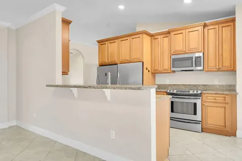 662 Sw Jacoby Avenue Port Saint Lucie FL 34953