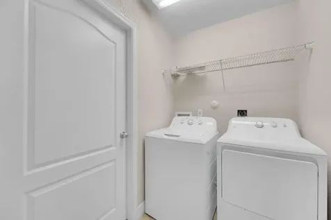662 Sw Jacoby Avenue Port Saint Lucie FL 34953