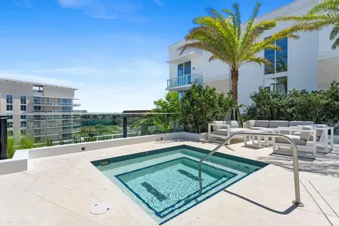 210 Se Mizner Boulevard Boca Raton FL 33432