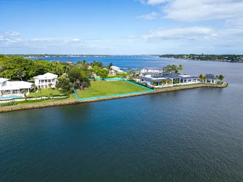 4082 SE Old Saint Lucie Boulevard Stuart FL 34996