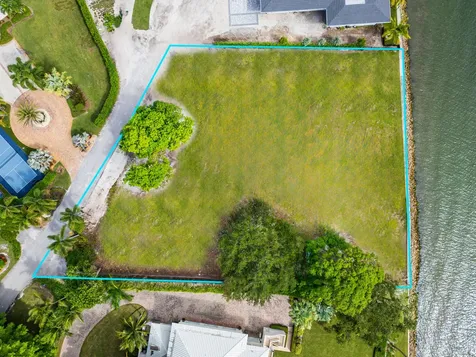 4082 SE Old Saint Lucie Boulevard Stuart FL 34996
