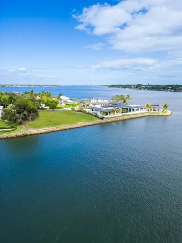 4082 SE Old Saint Lucie Boulevard Stuart FL 34996