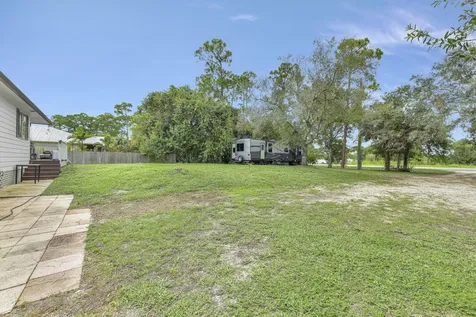 9555 Orange Avenue Fort Pierce FL 34945