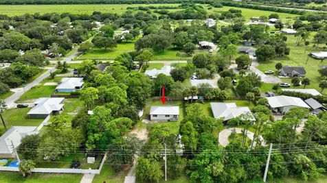 9555 Orange Avenue Fort Pierce FL 34945