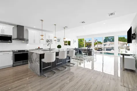 2331 Se 14th Street Pompano Beach FL 33062