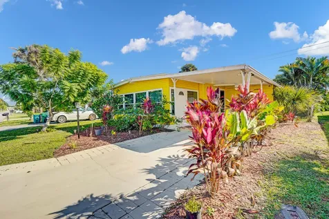 921 Laurel Circle Barefoot Bay FL 32976