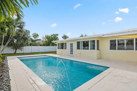 4220 Ne 26th Terrace Lighthouse Point FL 33064