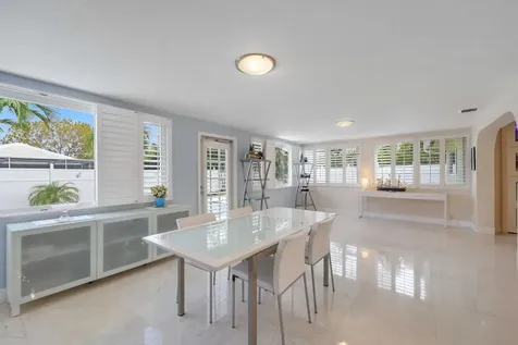 4220 Ne 26th Terrace Lighthouse Point FL 33064