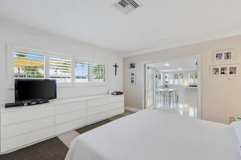 4220 Ne 26th Terrace Lighthouse Point FL 33064