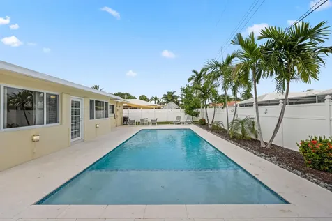 4220 Ne 26th Terrace Lighthouse Point FL 33064