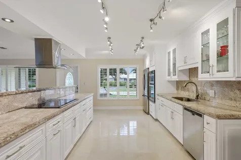 4220 Ne 26th Terrace Lighthouse Point FL 33064