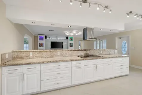 4220 Ne 26th Terrace Lighthouse Point FL 33064